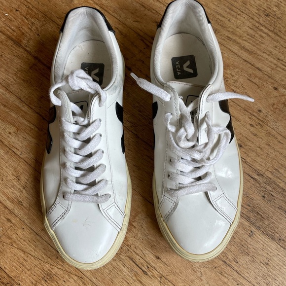 Veja White and Black Casual Sneakers - Picture 2 of 9